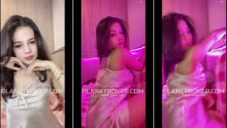 Video Seksi Devina Sambil Live